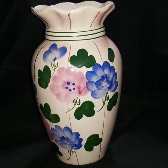 Floral ceramic vase - Picture 3 of 7